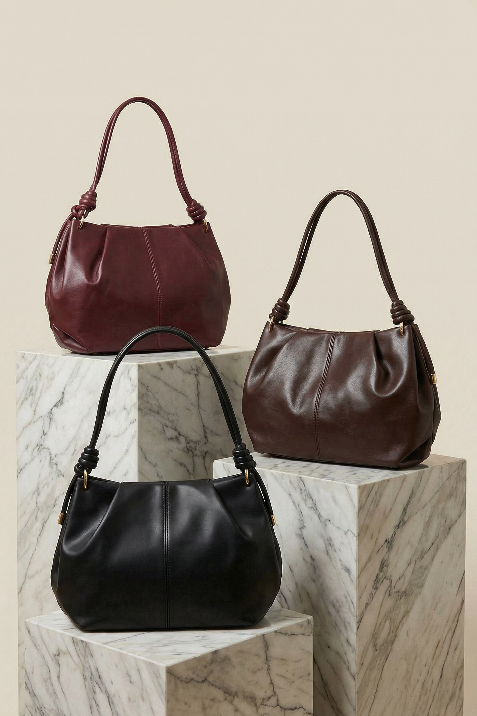 Büzgü Detaylı Suni Deri Omuz Çantası