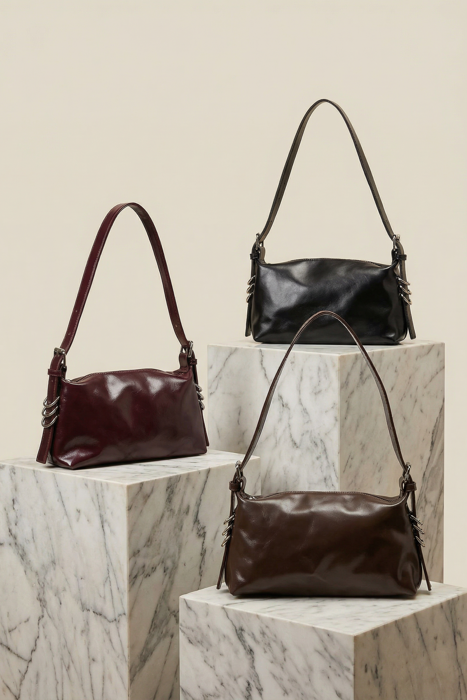 Yan Tokalı Omuz Çantası