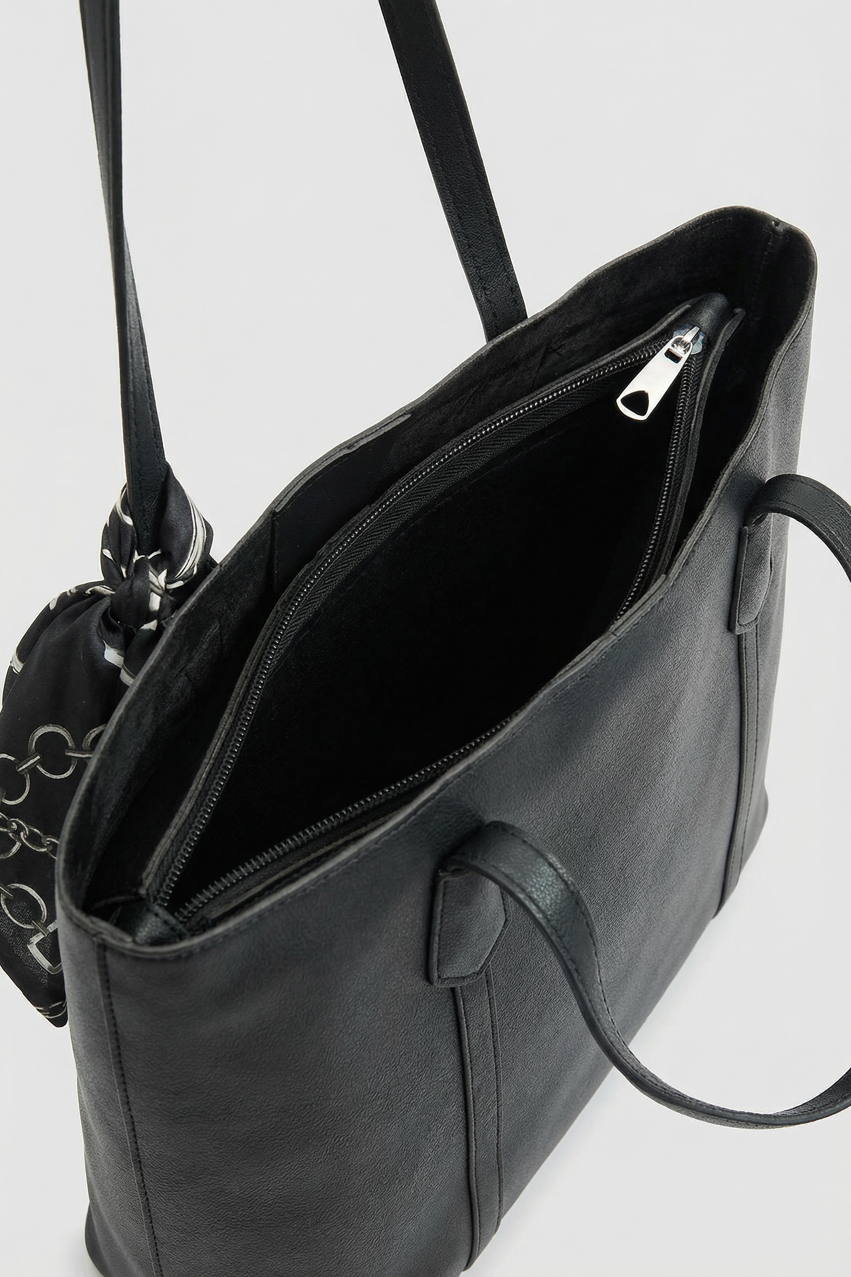 Fular Detaylı Tote Çanta