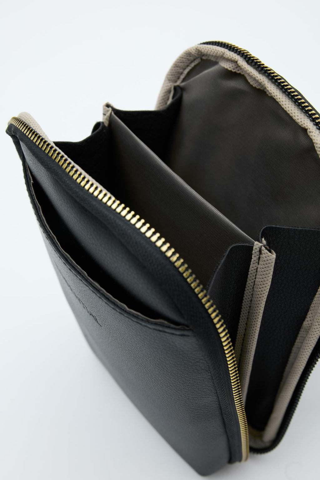 Mosy Çapraz Omuz Çantası