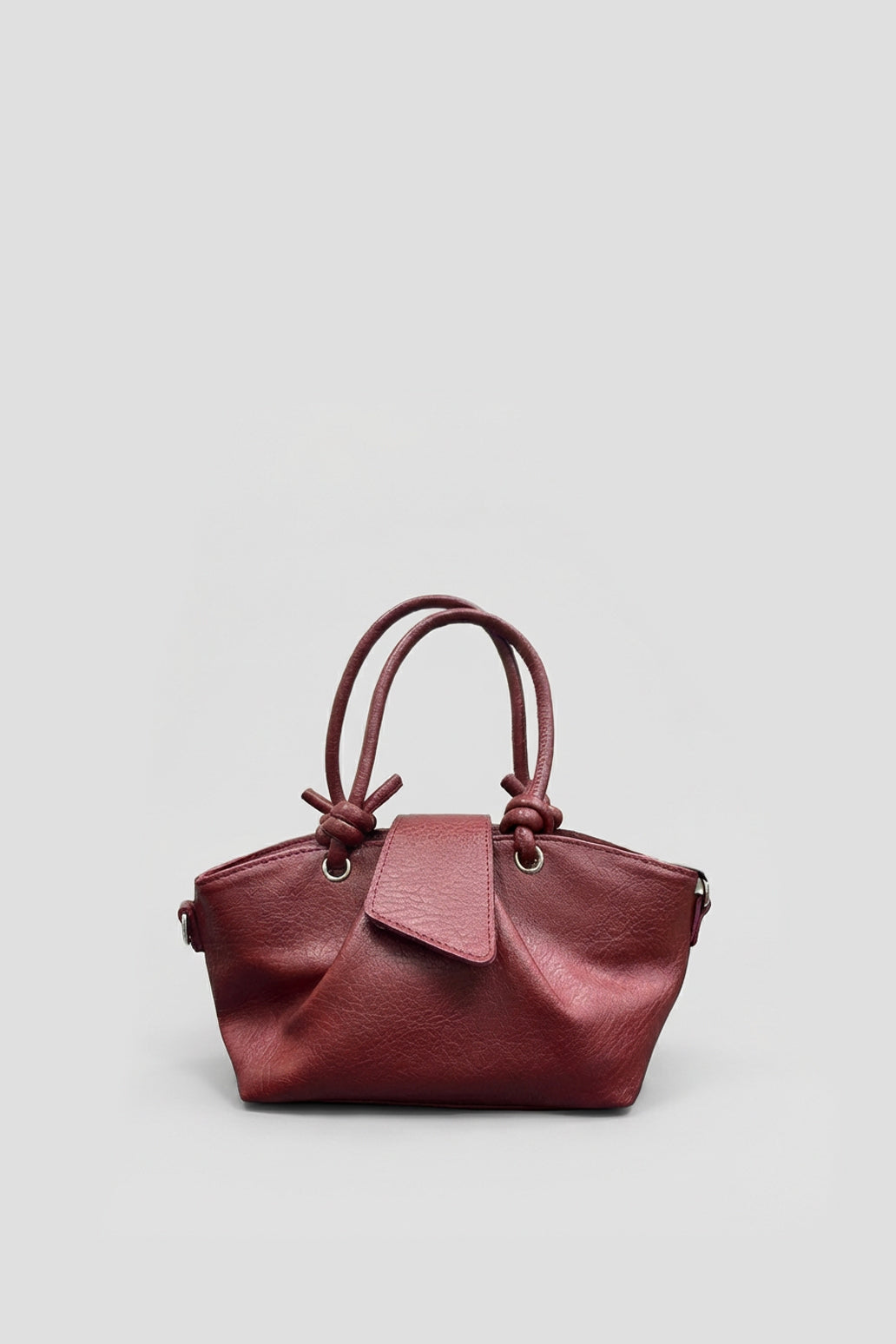 Kapak Detaylı Çapraz Çanta