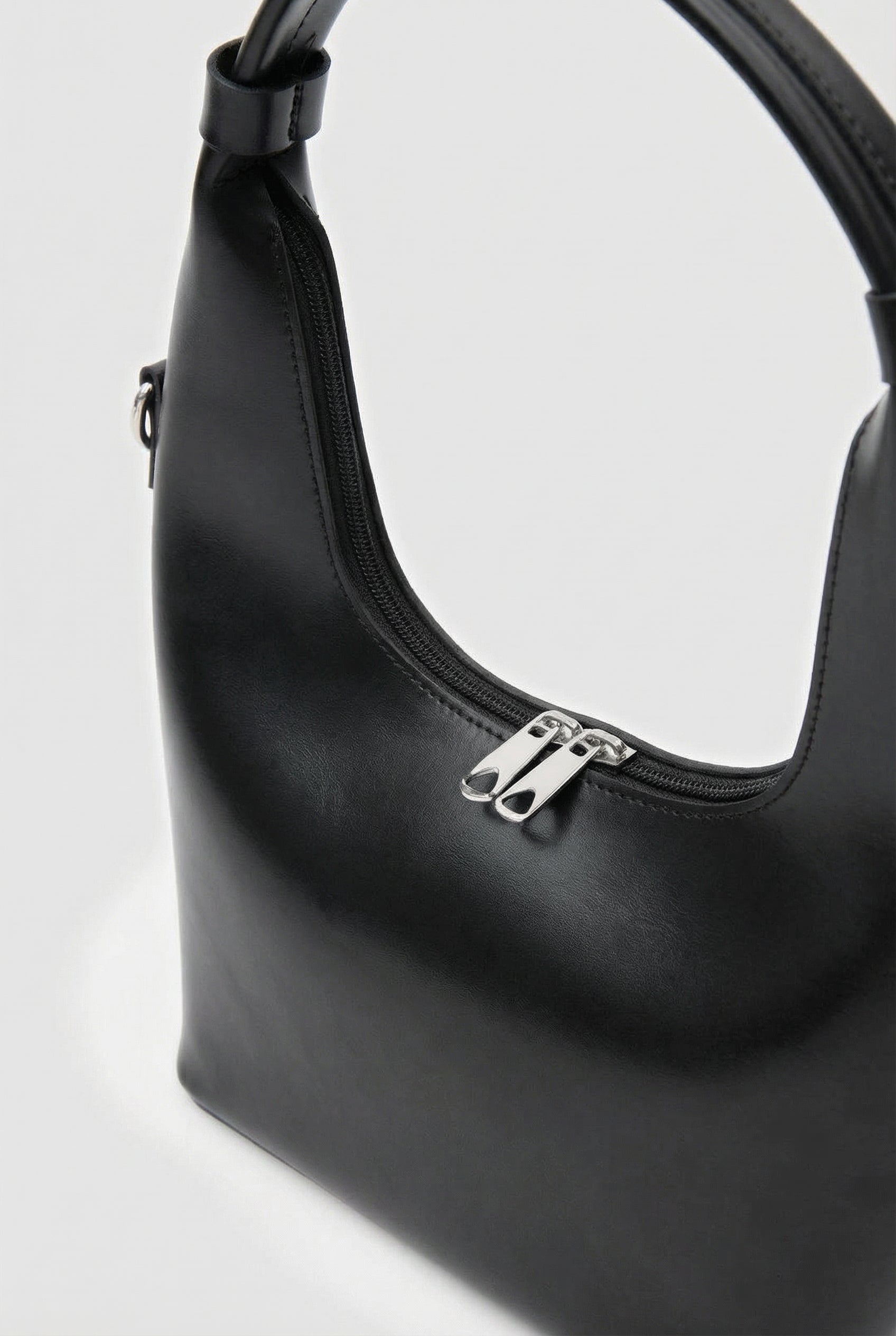 Çapraz Askılı Omuz Çantası