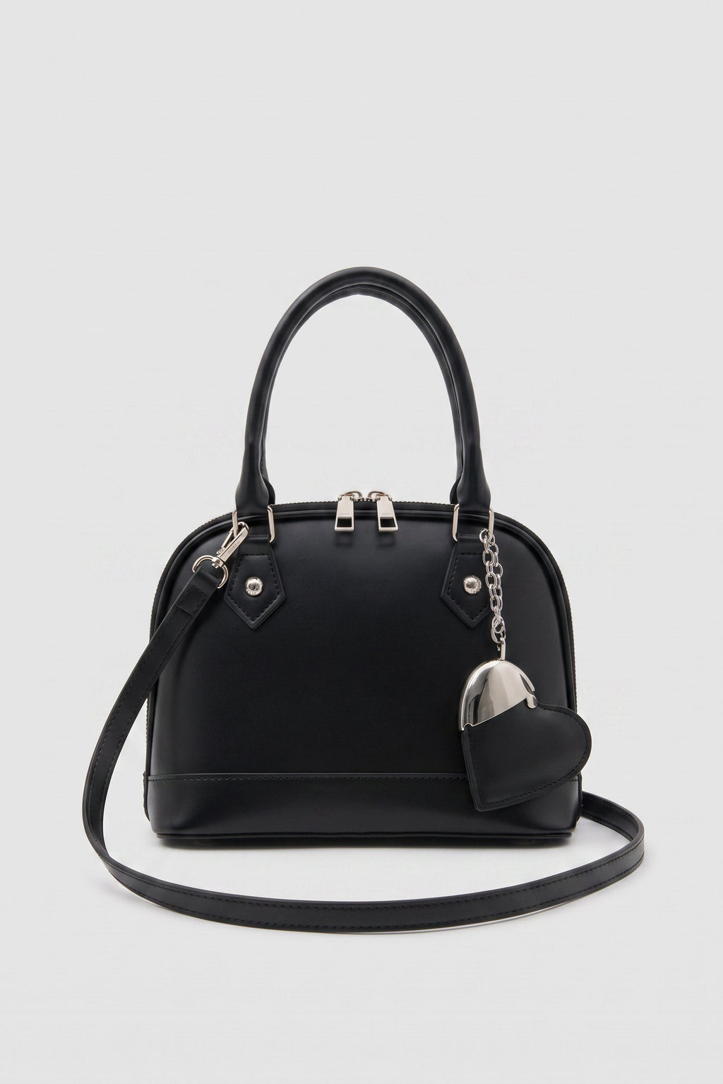 Kalp Charm'lı Mini Baget Çanta