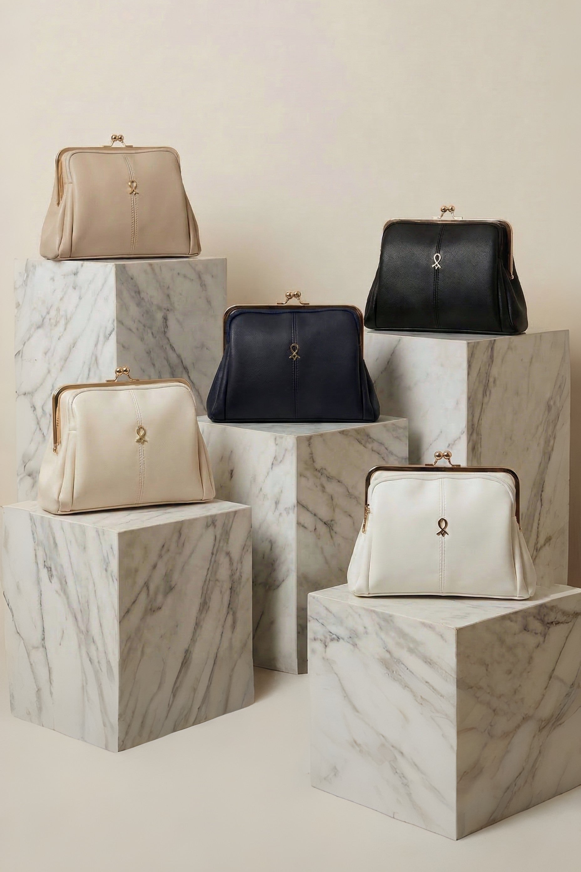 Burslu Çapraz Askılı Çanta